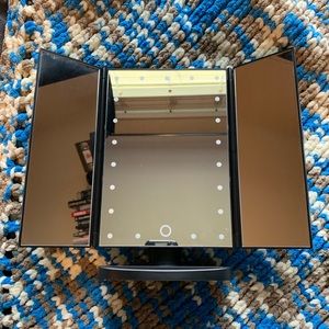 TOUCH TRIFOLD MAKEUP MIRROR impressions vanity